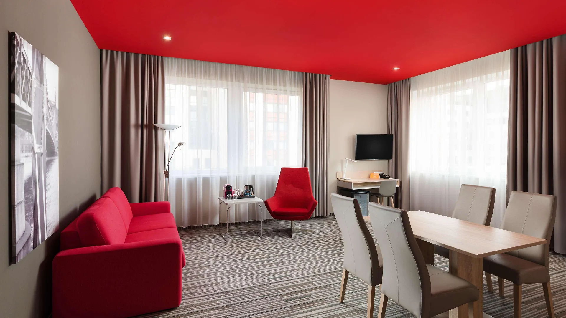 Park Inn By Radisson Budapest 4*,