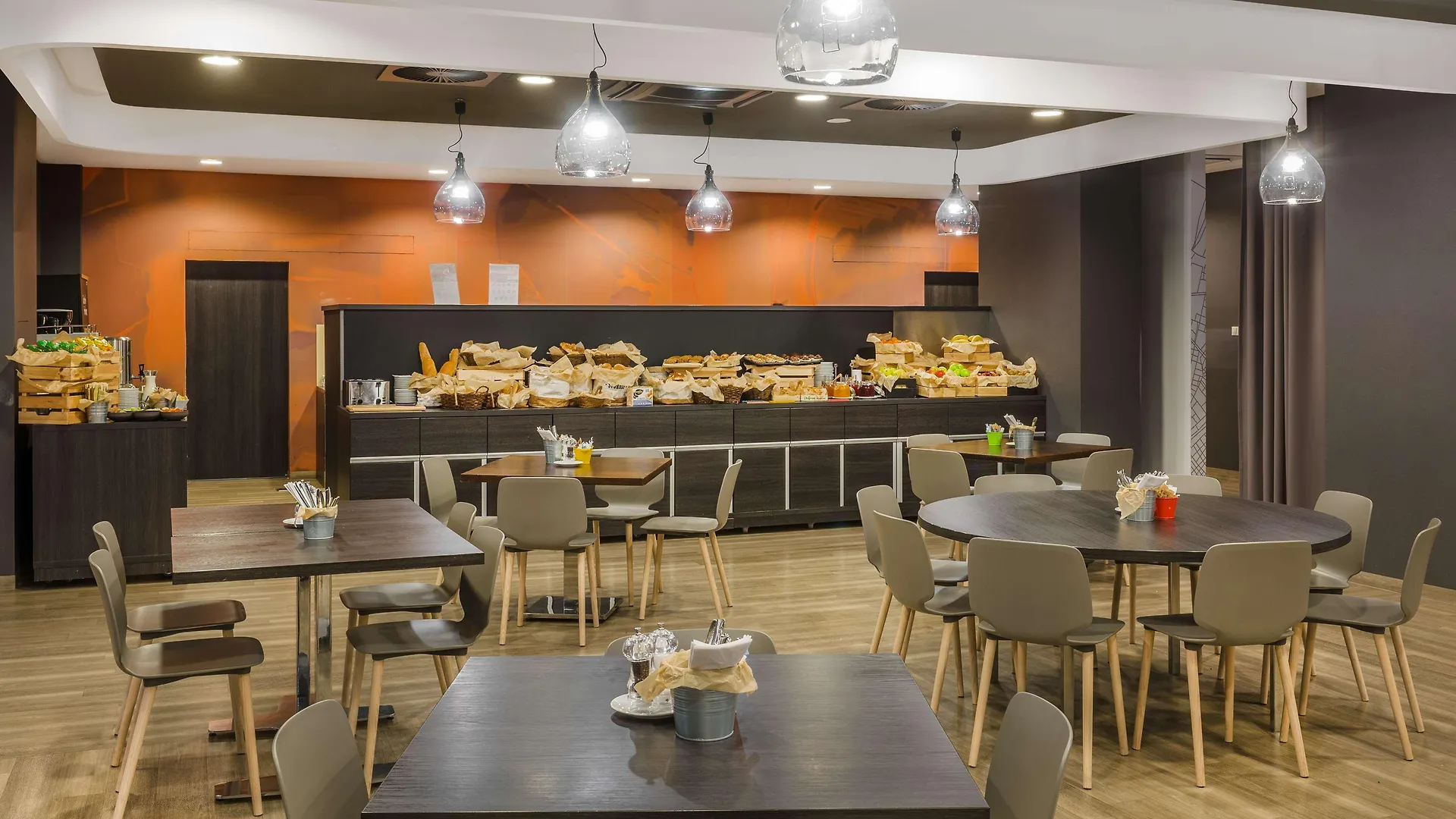 Park Inn By Radisson Budapest Hotel