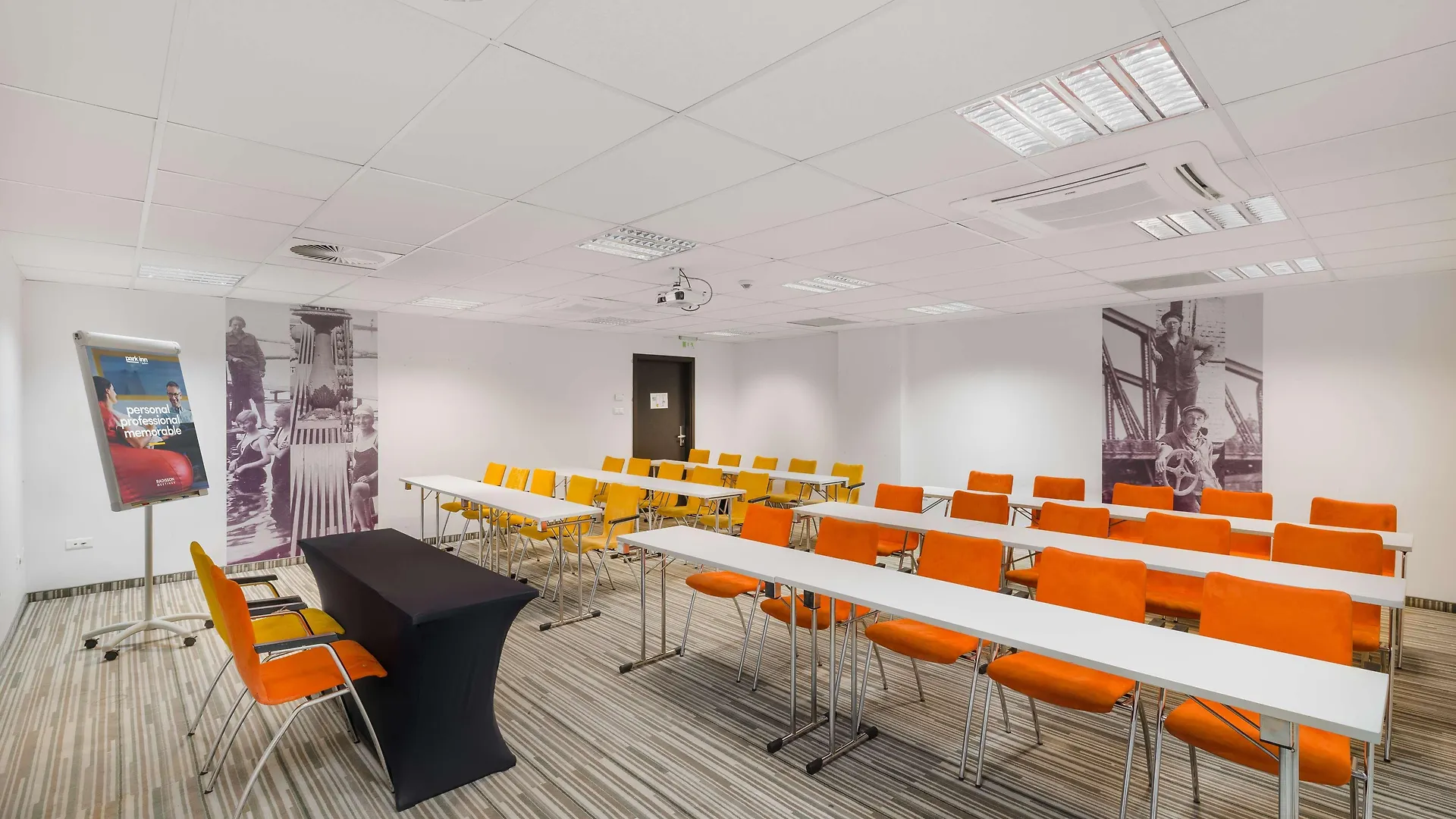 **** Hotel Park Inn By Radisson Budapest Ungarn