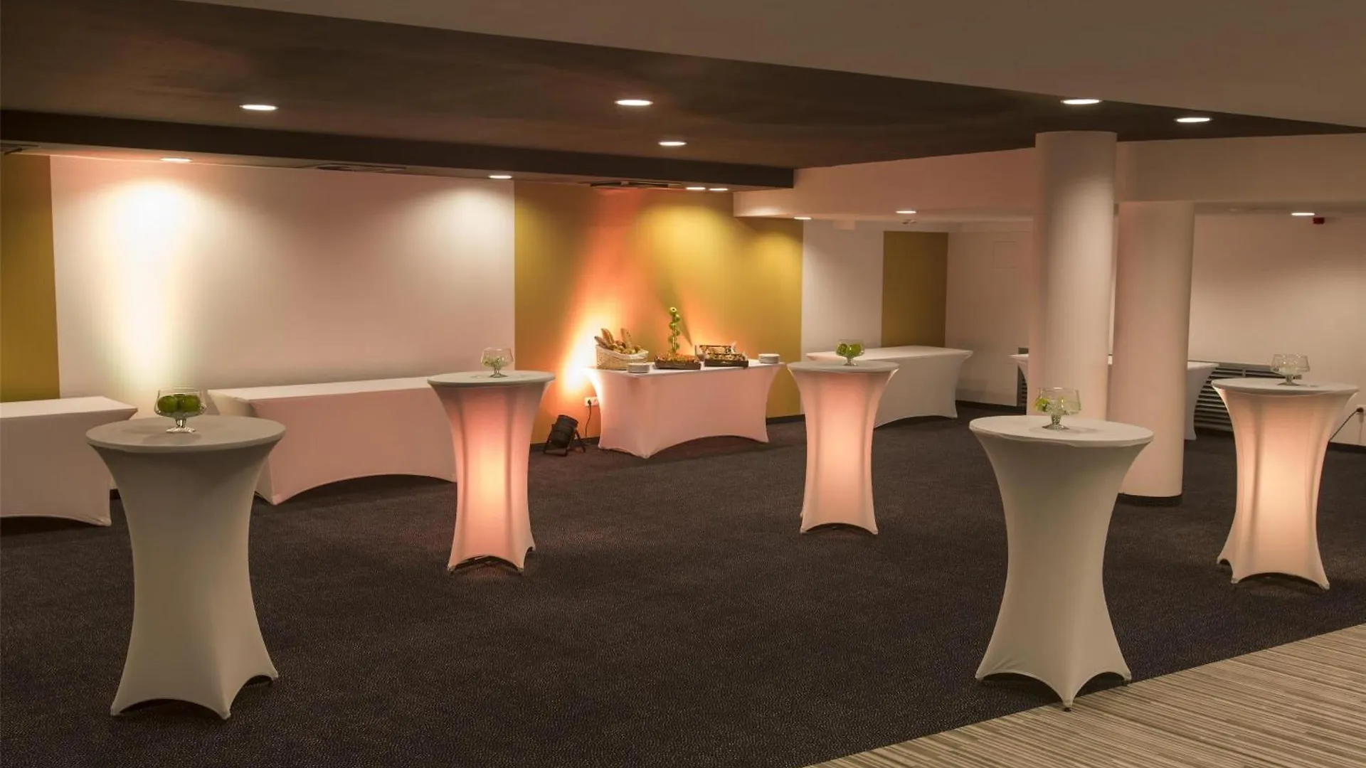 Park Inn By Radisson Budapest 4*,