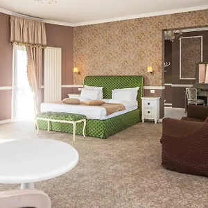 **** Hotel Boutique Lafayette România