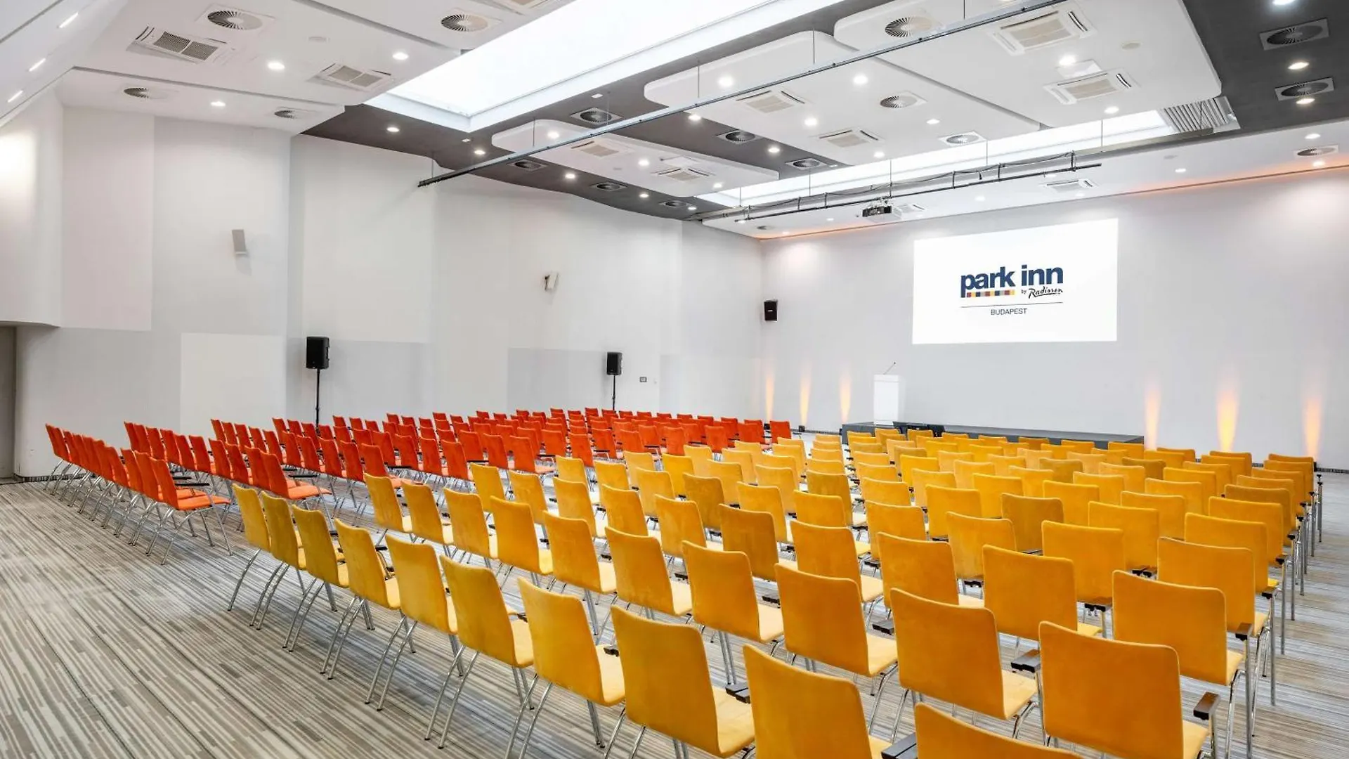 Park Inn By Radisson Budapest 4*,
