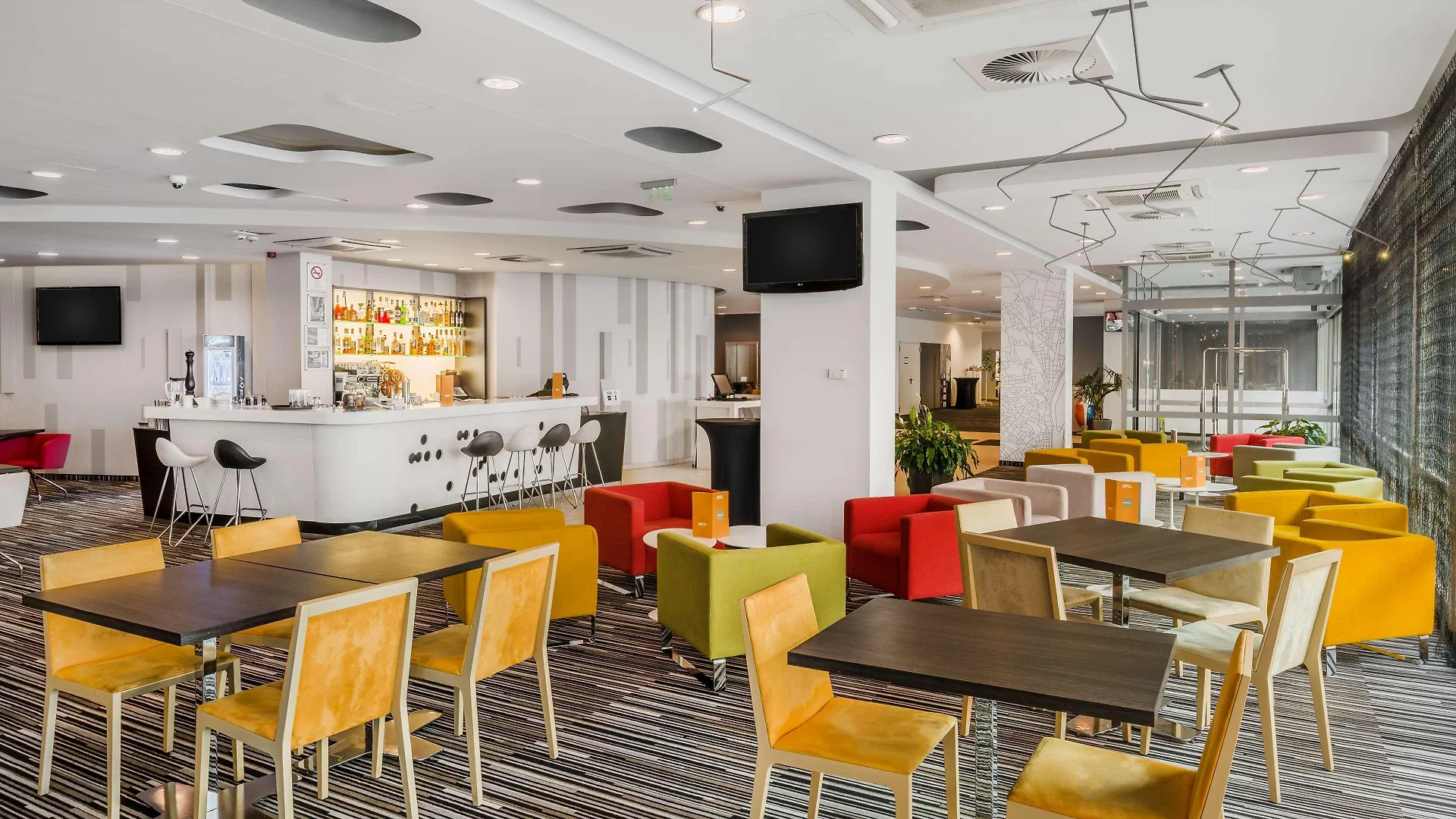 Park Inn By Radisson Budapest 4*,  Hungary